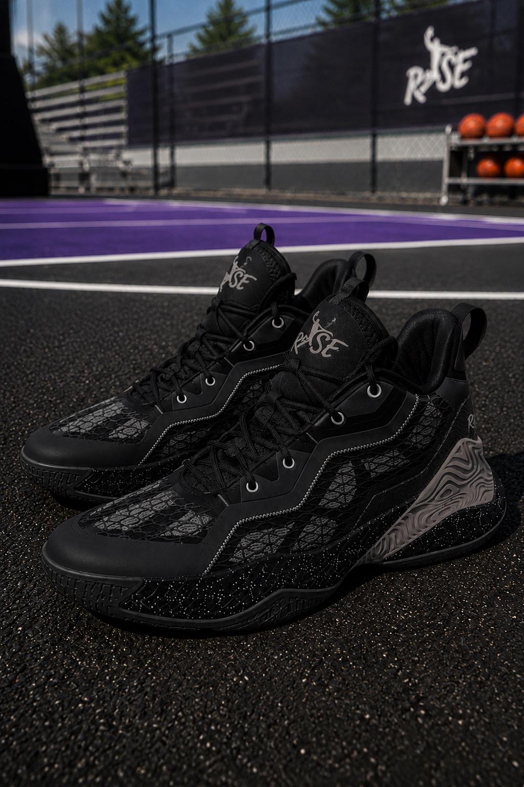 RISE Triple black